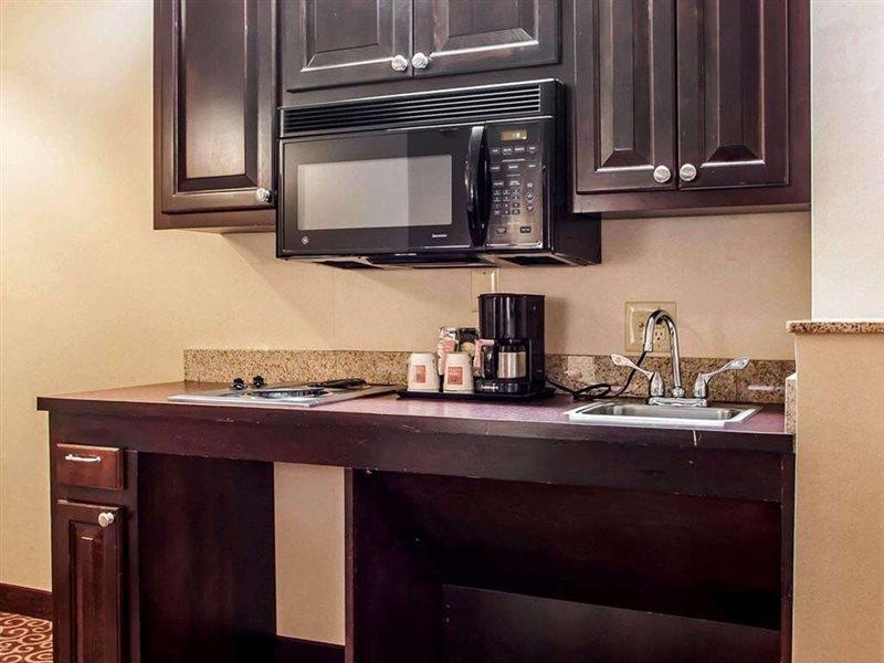 Comfort Suites East Brunswick - South River Екстер'єр фото